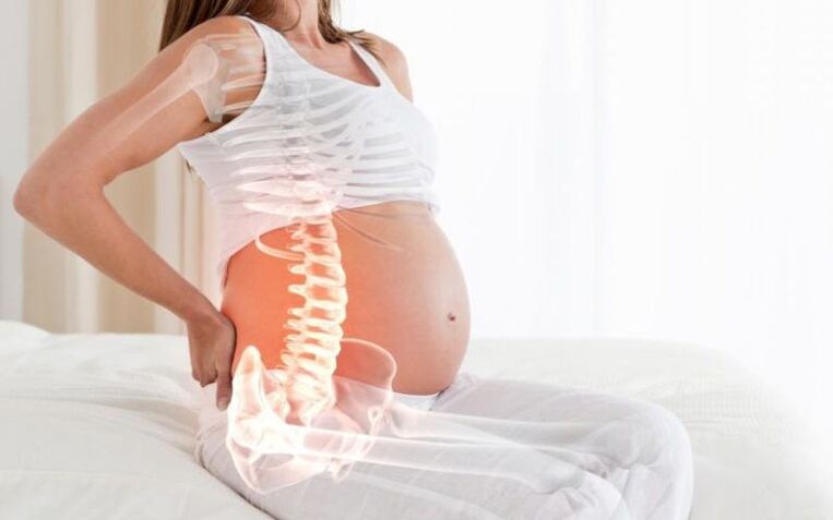 Femeile însărcinate au dureri la coloana vertebrală între omoplați din cauza stresului crescut asupra mușchilor spatelui