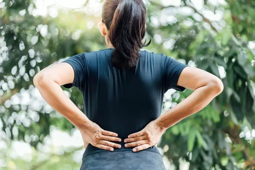 dureri de spate din cauza osteocondrozei